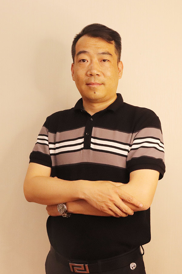 清涧冯少坤 本科学历,毕业于陕西师范大学