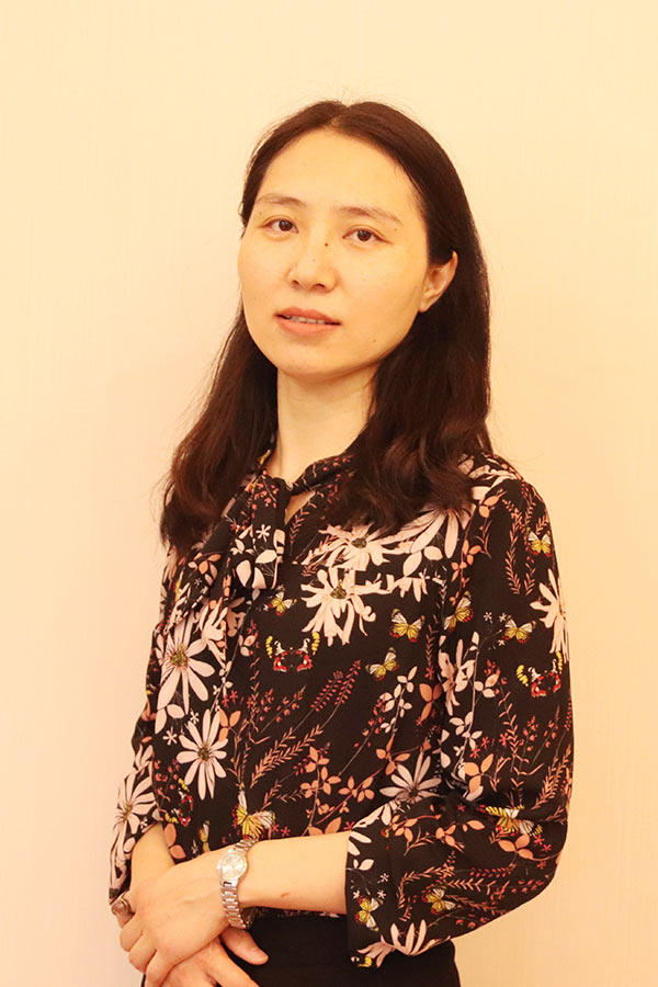 清涧王晓娜 研究生学历,毕业于华南师范大学